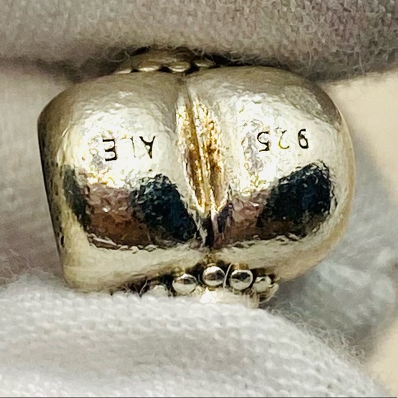 EUC Pandora 790573RHL Sterling Silver Treasured Hearts Bead w/ Rhodolite - Picture 7 of 7